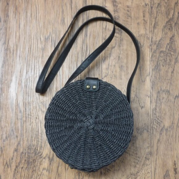 Word Market Made of 100% Paper Black Crossbody Bag - Picture 4 of 8